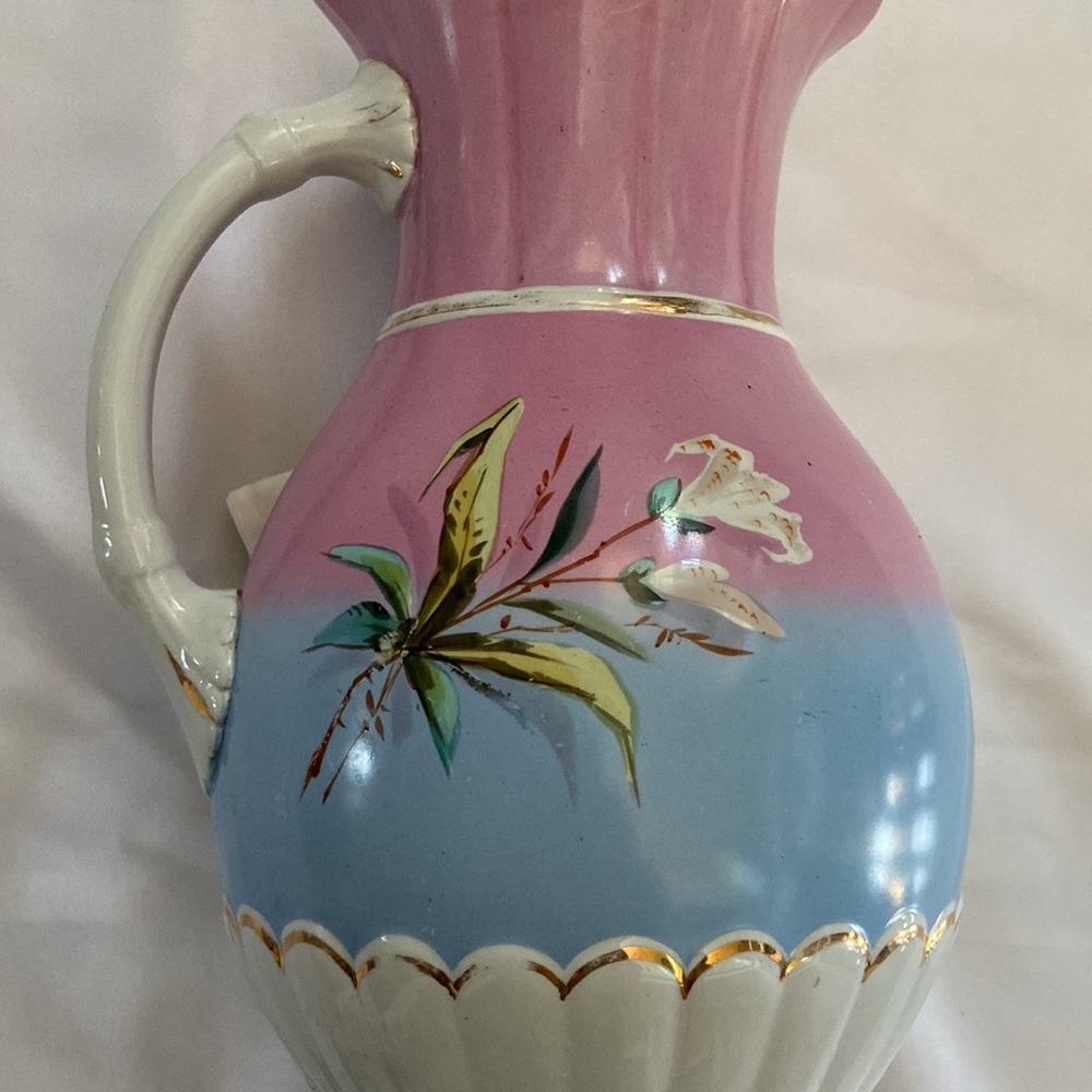 Vase - Picture 3 of 4
